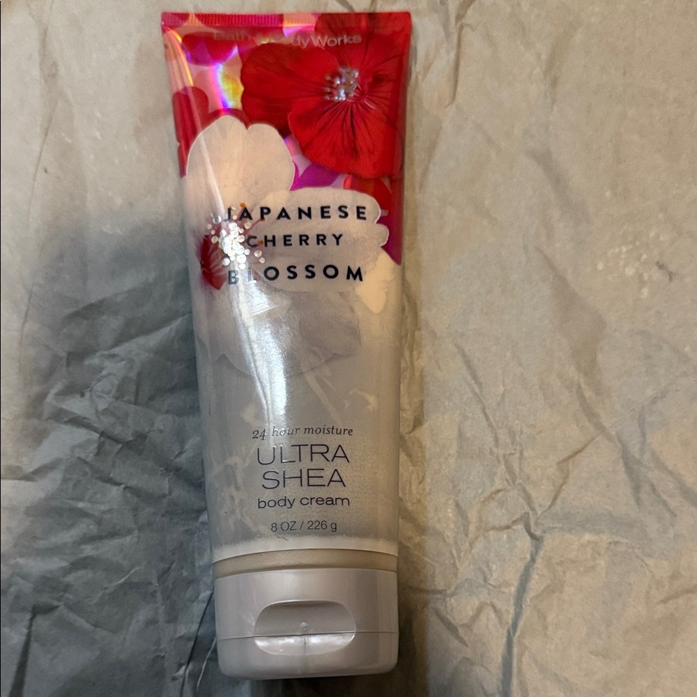 Bath & Body Works Japanese Cherry Blossom Ultra Shea Body Cream - Red and White